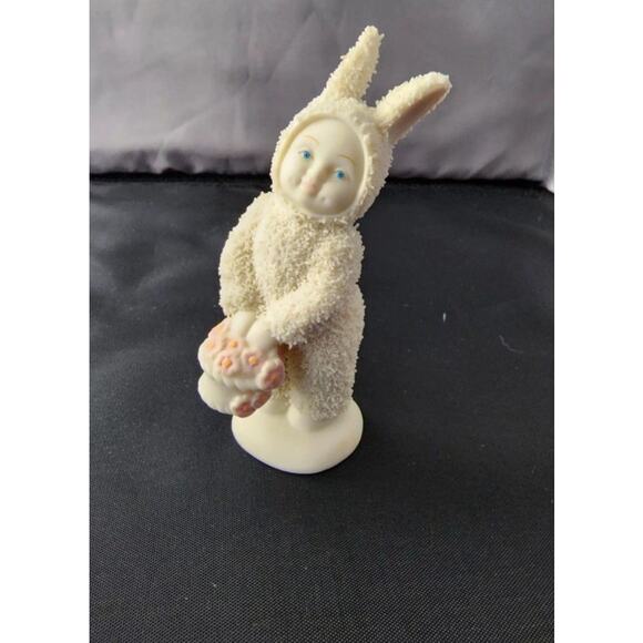 Department 56 Snowbabies “A Basket Of Cheer” 4.25 Inch Figurine Collector Bunny - Picture 2 of 8